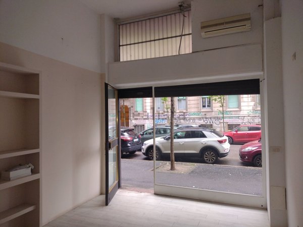 negozio in affitto a Milano in zona Casoretto