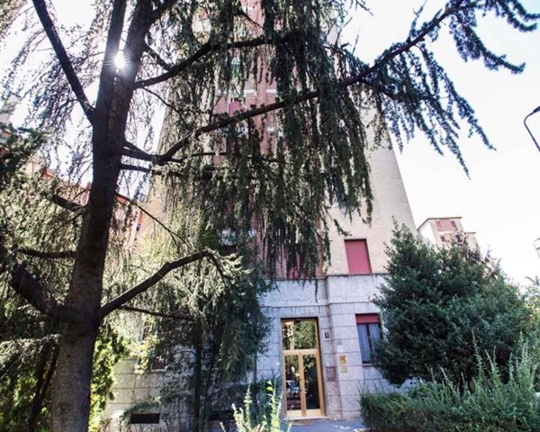 appartamento in affitto a Milano in zona Lorenteggio