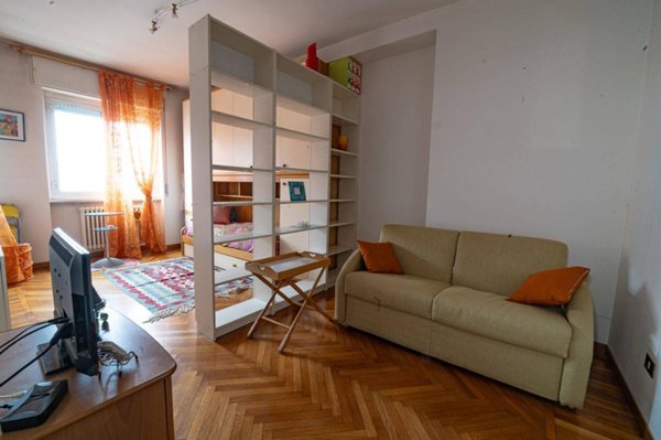 appartamento in affitto a Milano in zona Lorenteggio