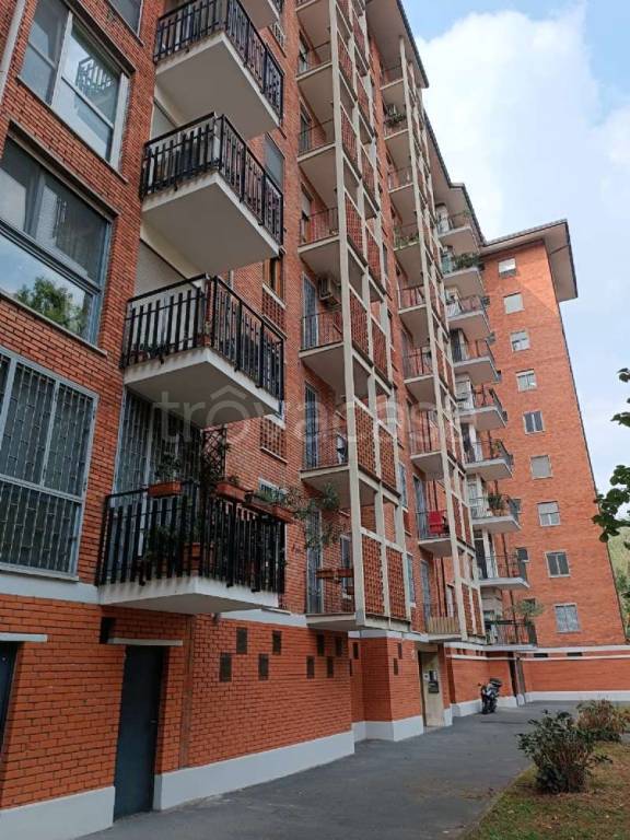 appartamento in affitto a Milano in zona Feltre