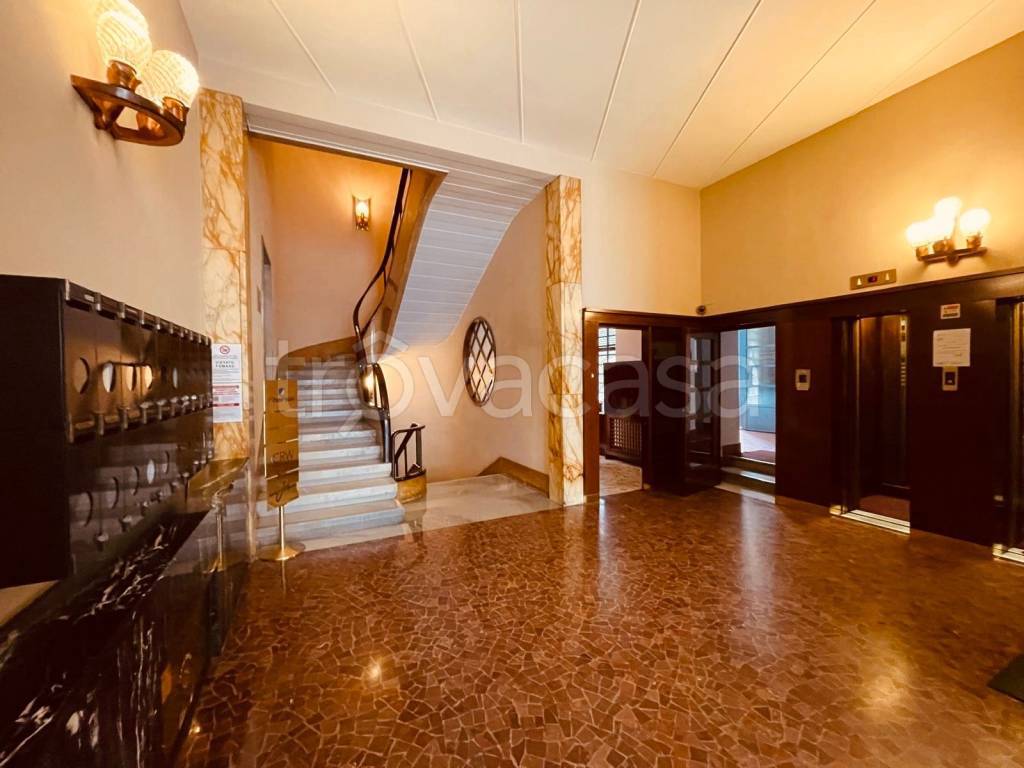 ufficio in affitto a Milano in zona Porta Nuova