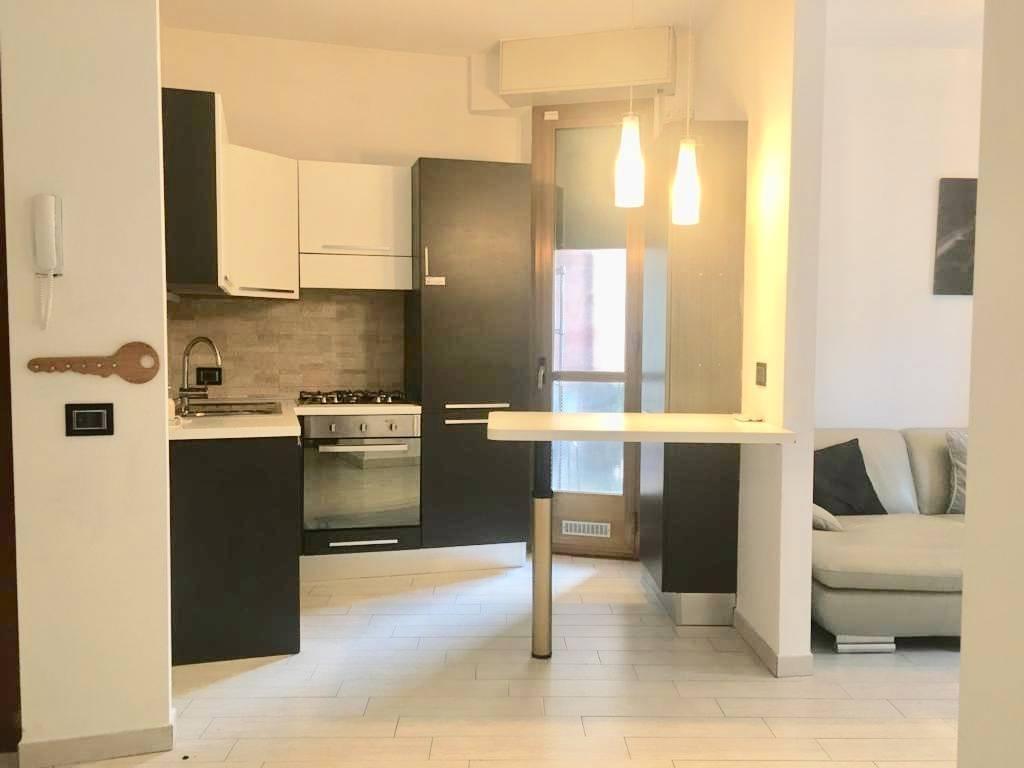 appartamento in affitto a Milano in zona Famagosta