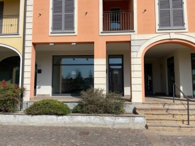 negozio in affitto a Milano