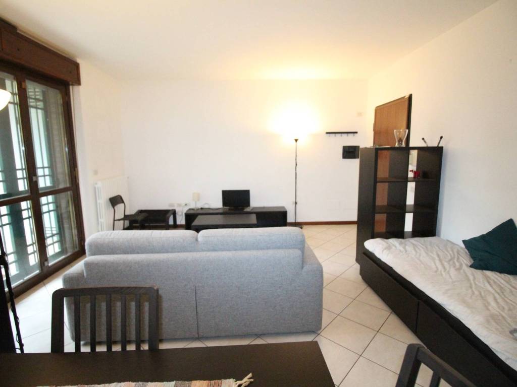 appartamento in affitto a Milano in zona Adriano