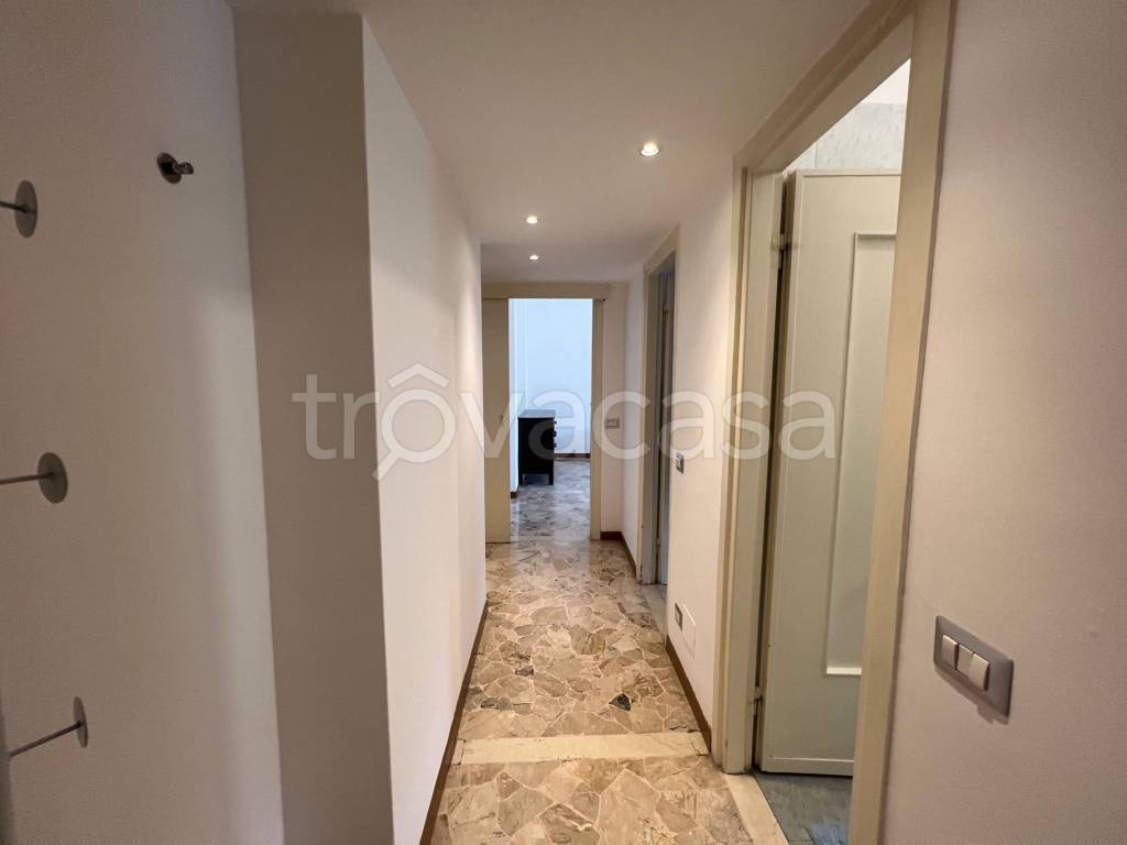 appartamento in affitto a Milano in zona Centro Direzionale