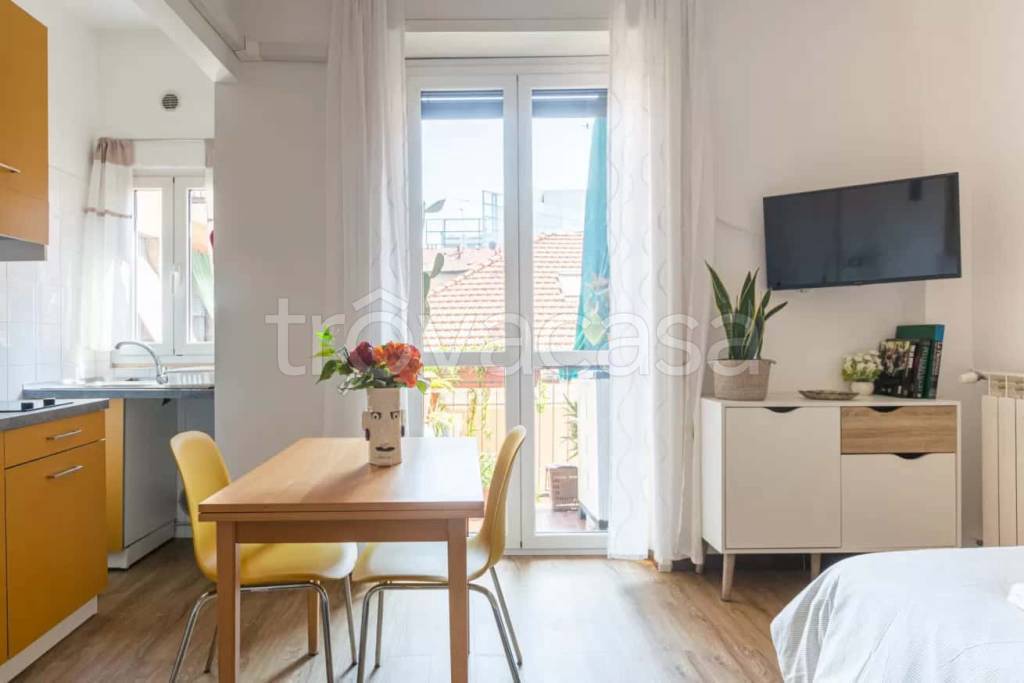 appartamento in affitto a Milano in zona Solari