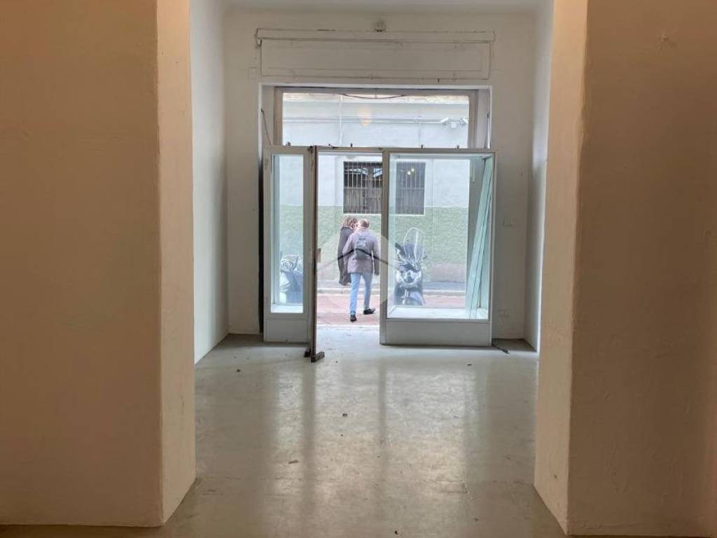 negozio in affitto a Milano in zona Solari