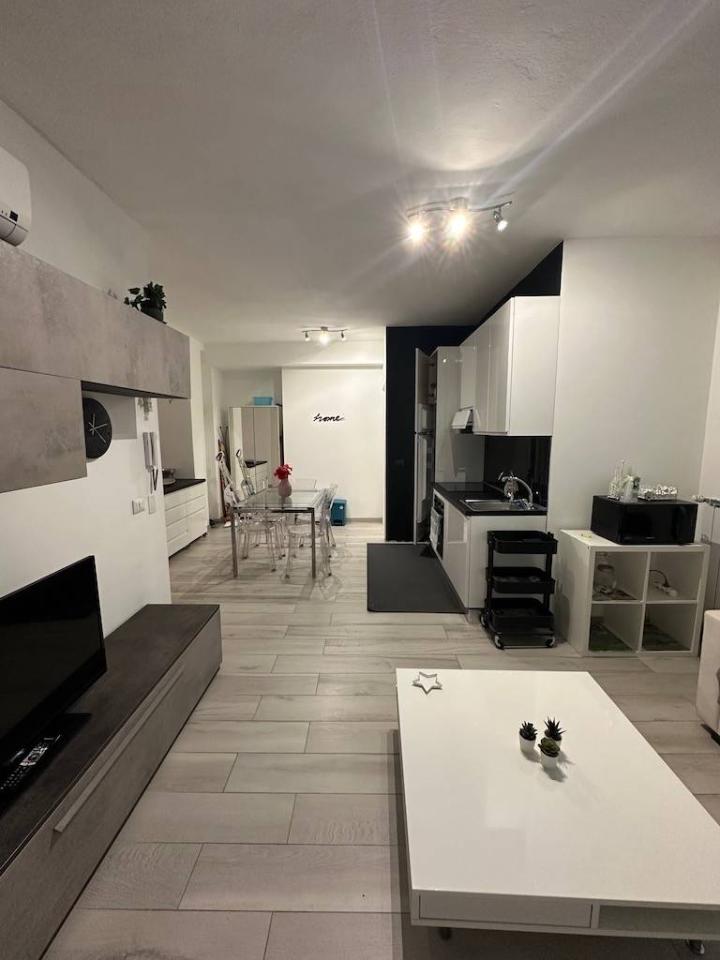 appartamento in affitto a Milano in zona Lorenteggio