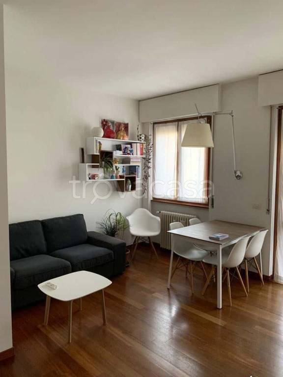 appartamento in affitto a Milano in zona Piazzale Lodi