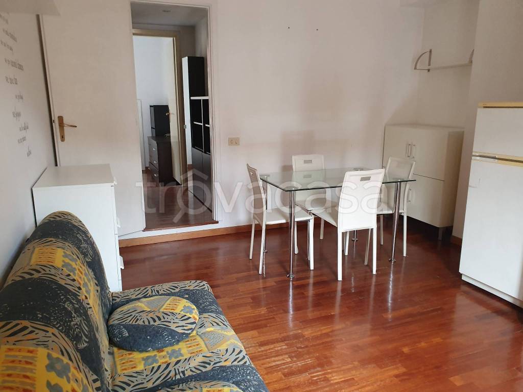 appartamento in affitto a Milano in zona Sempione
