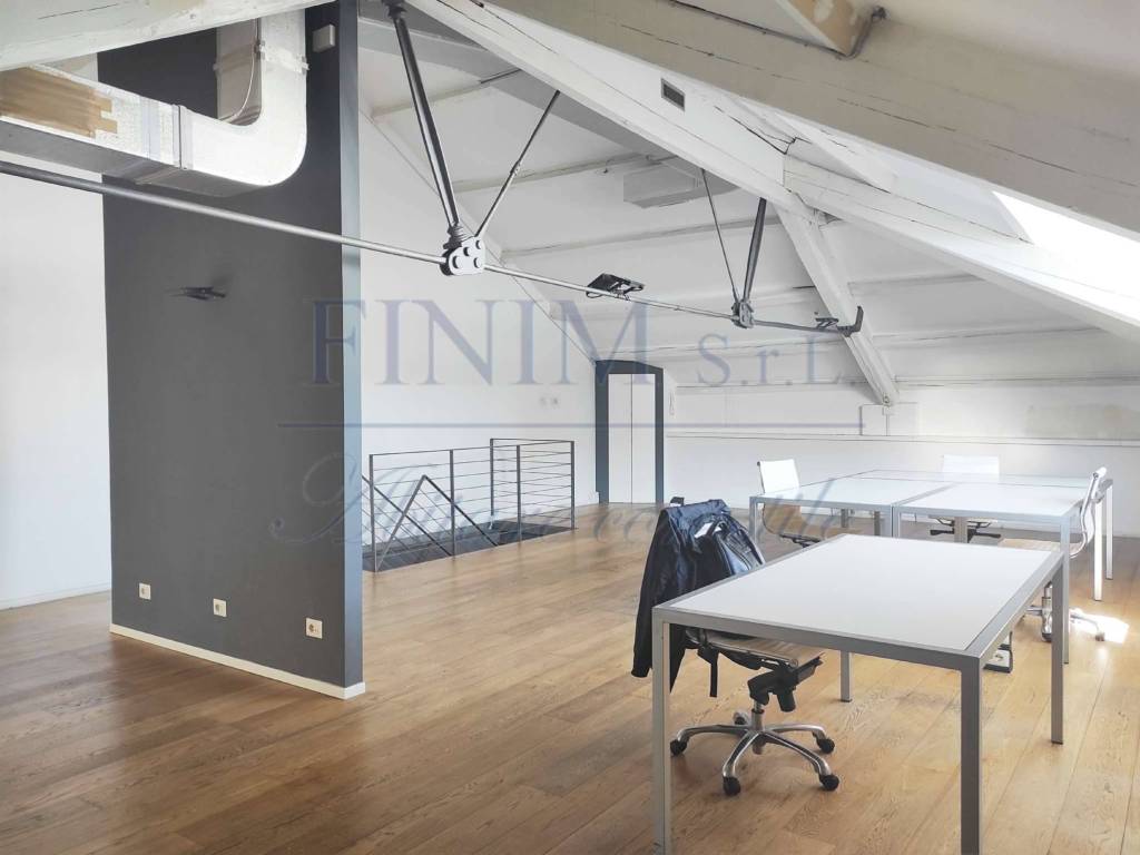 ufficio in affitto a Milano