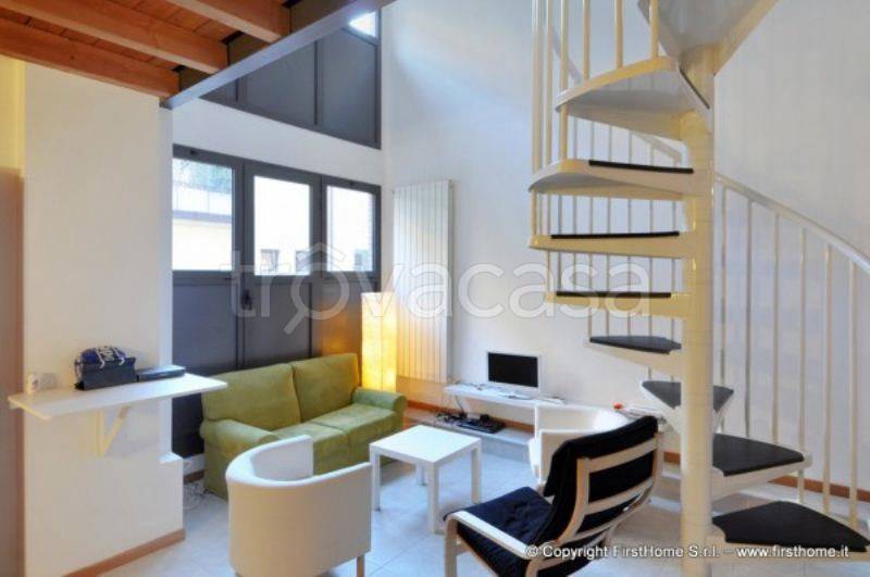 appartamento in affitto a Milano in zona Cascina dei Pomi