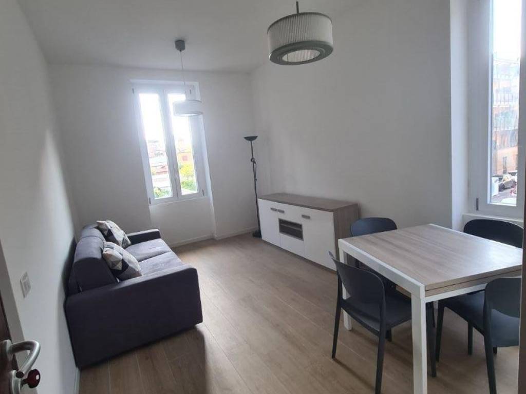 appartamento in affitto a Milano in zona Famagosta