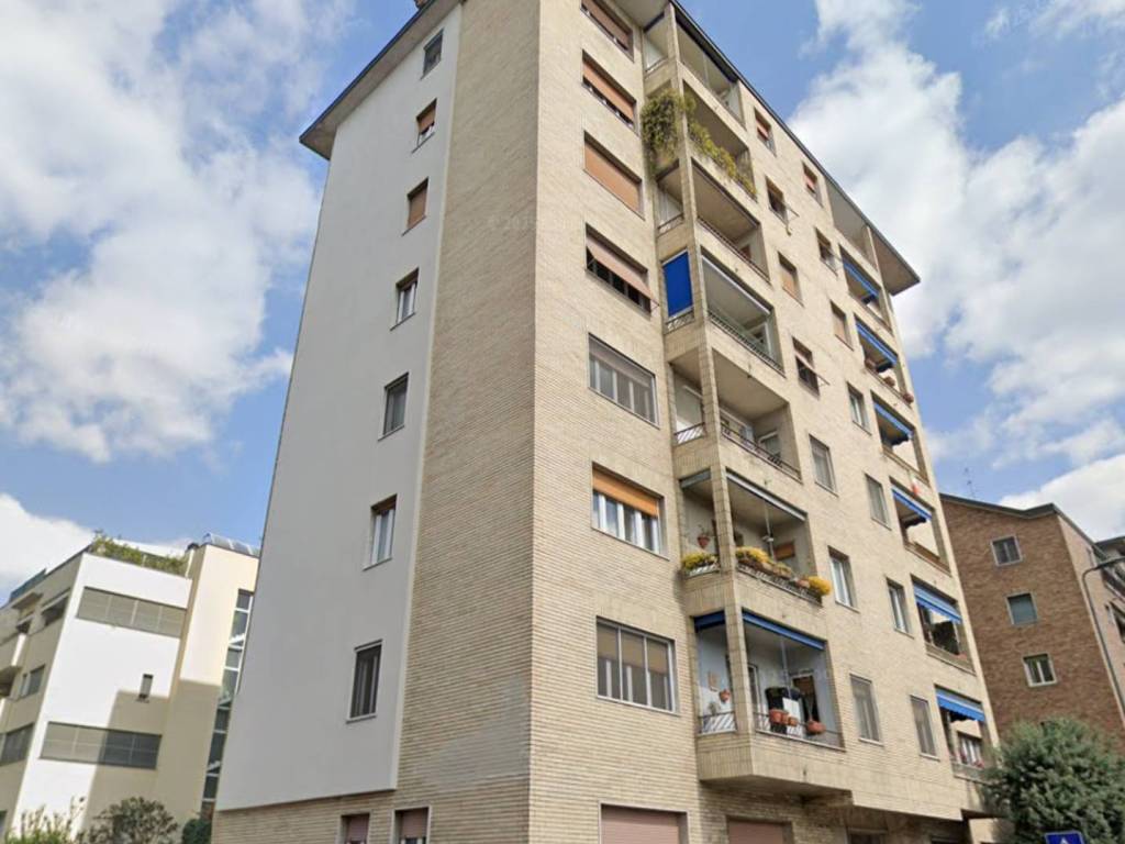 appartamento in affitto a Milano in zona Famagosta