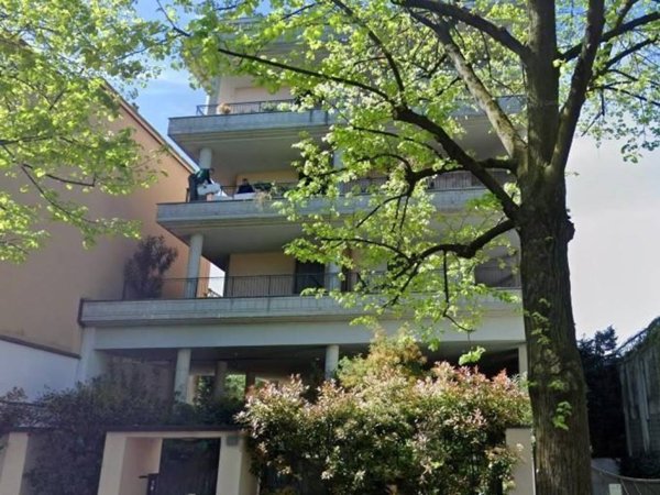 appartamento in affitto a Milano in zona Trenno