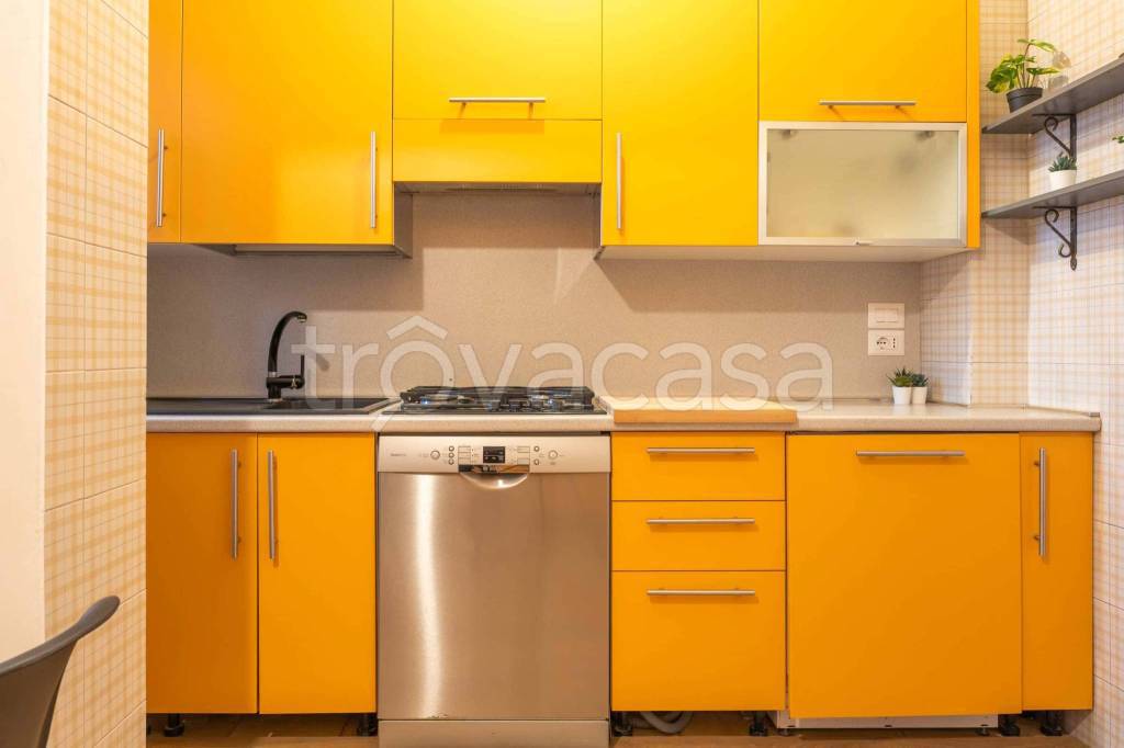 appartamento in affitto a Milano in zona Porta Genova