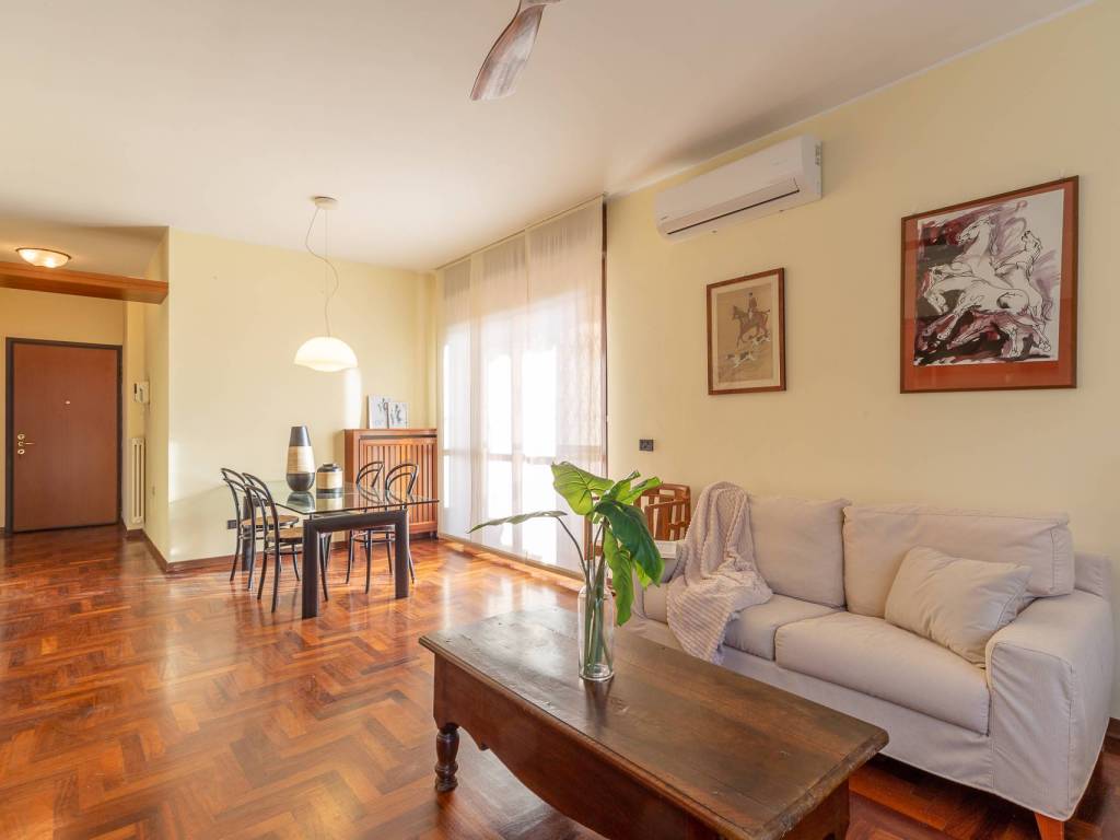 appartamento in affitto a Milano in zona Vigentino