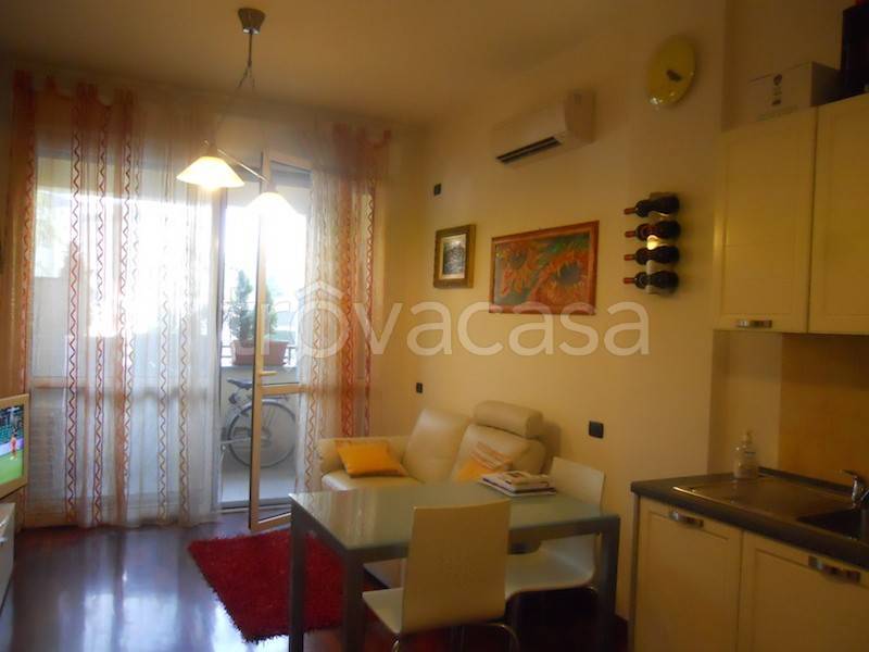 appartamento in affitto a Milano in zona Famagosta
