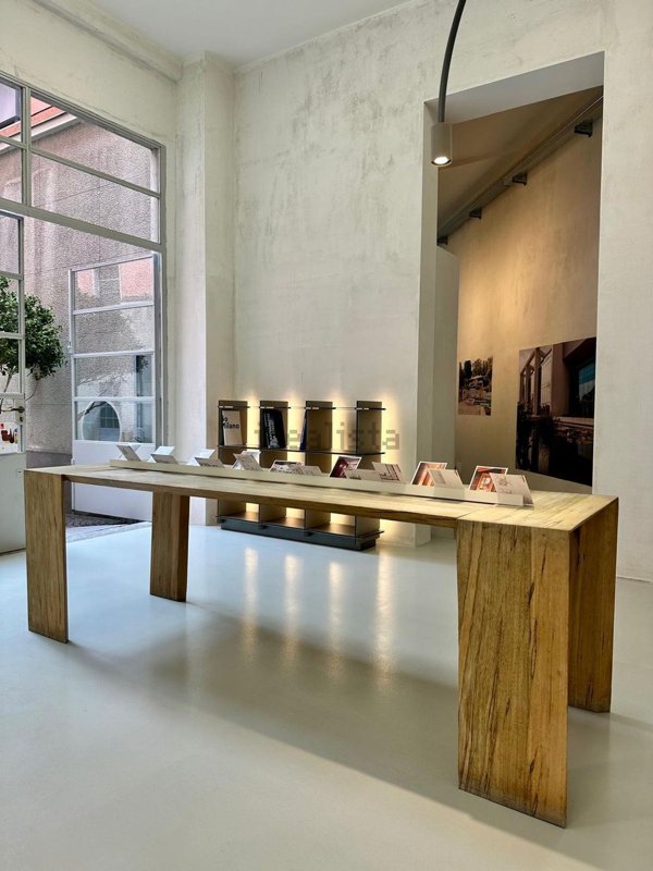 locale commerciale in affitto a Milano