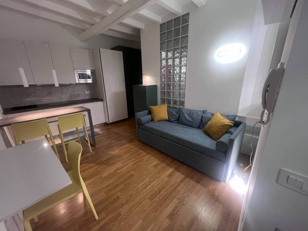 appartamento in affitto a Milano in zona Porta Ticinese
