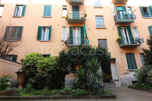 appartamento in affitto a Milano in zona Famagosta