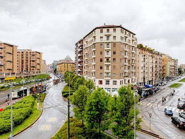 negozio in affitto a Milano in zona Il Portello