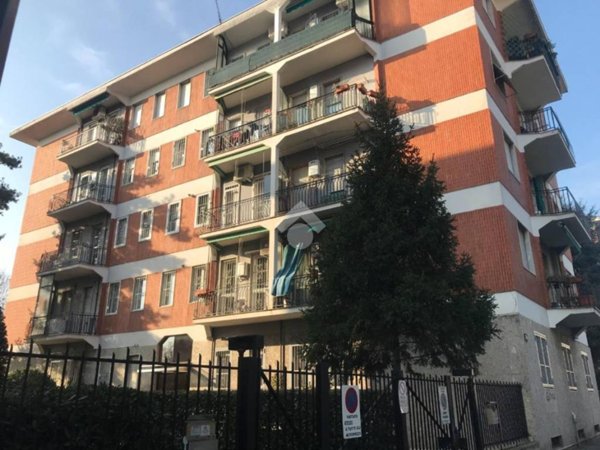 appartamento in affitto a Milano in zona Adriano
