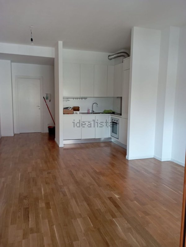 appartamento in affitto a Milano in zona Lorenteggio