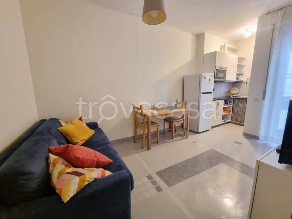 appartamento in affitto a Milano in zona Corvetto