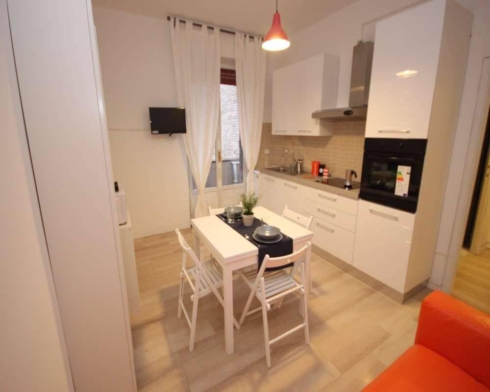 appartamento in affitto a Milano in zona Lorenteggio