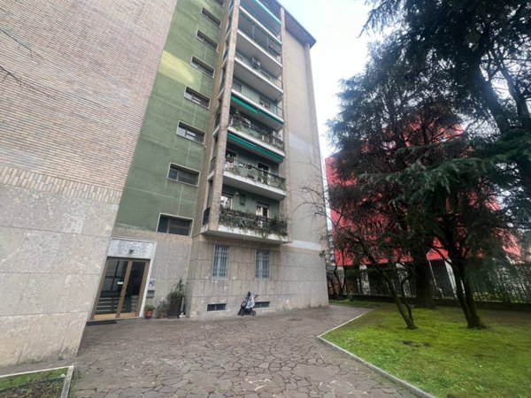 appartamento in affitto a Milano in zona Piazzale Lodi