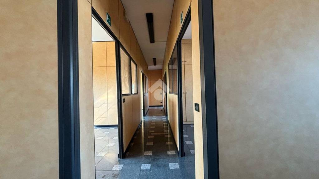 ufficio in affitto a Milano in zona Affori