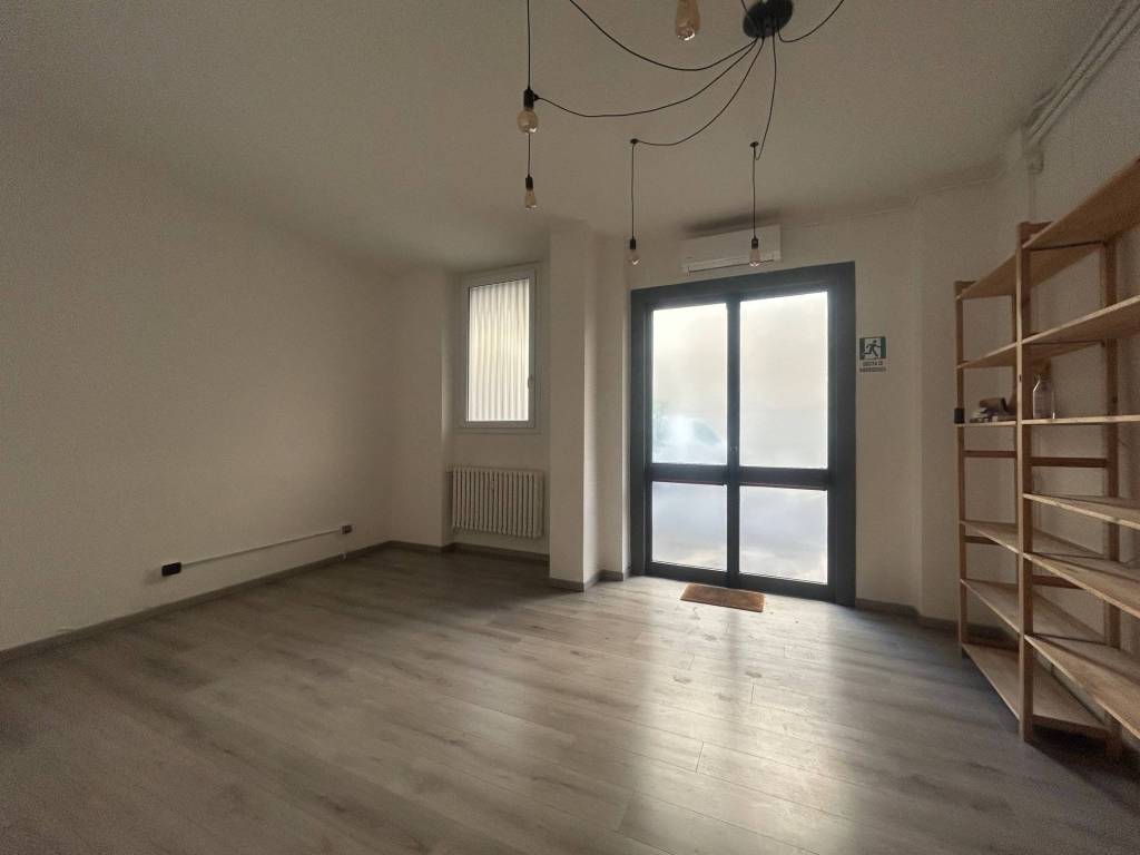 ufficio in affitto a Milano in zona Solari