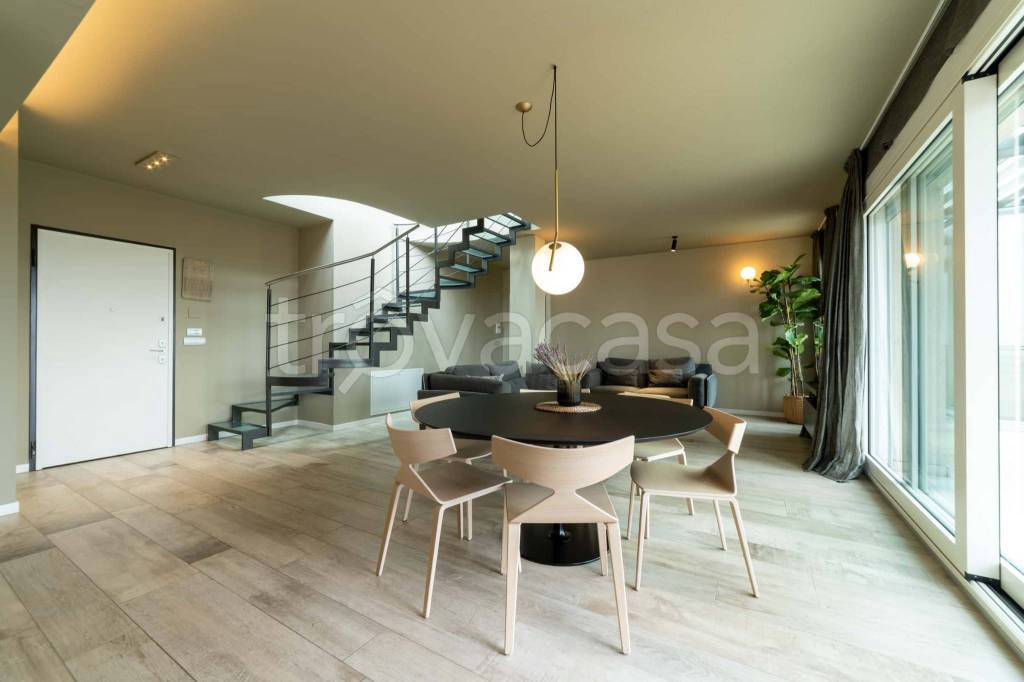 appartamento in affitto a Milano in zona XXII Marzo