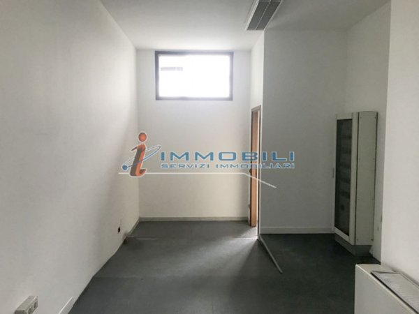 ufficio in affitto a Milano in zona Corvetto