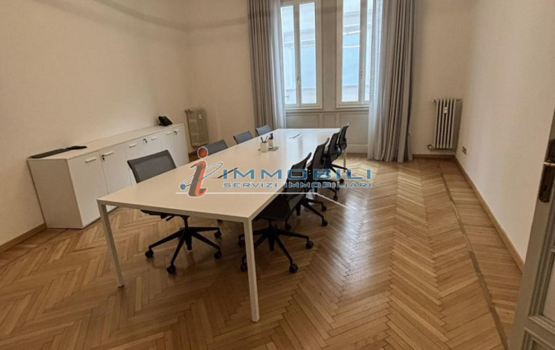 ufficio in affitto a Milano
