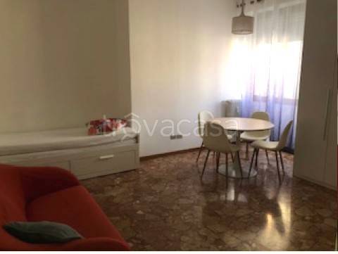 appartamento in affitto a Milano in zona Sant'Ambrogio