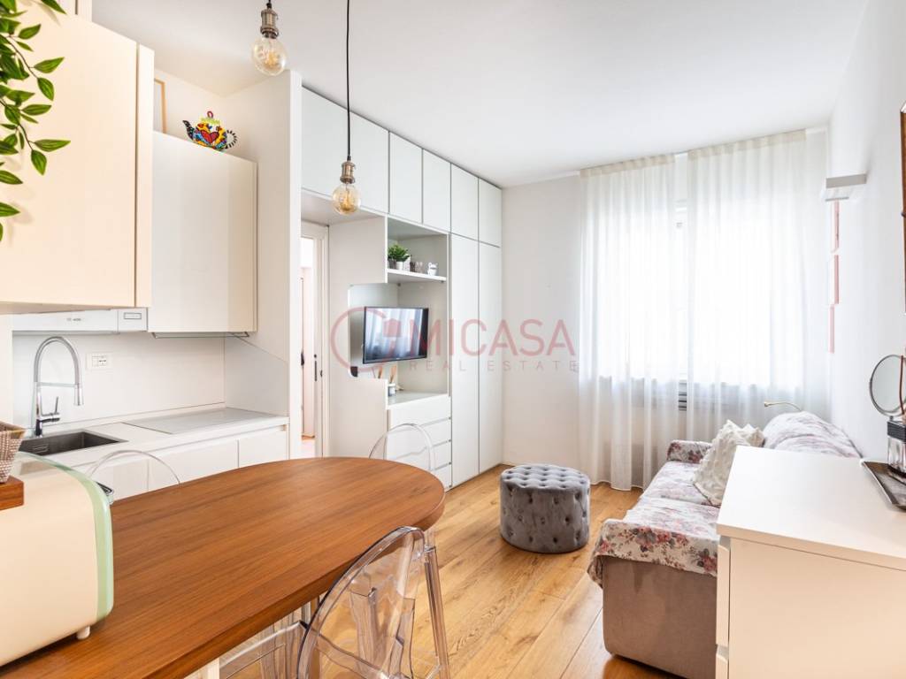 appartamento in affitto a Milano in zona Centro Direzionale