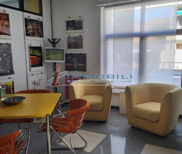 intera palazzina in affitto a Milano in zona Porta Garibaldi