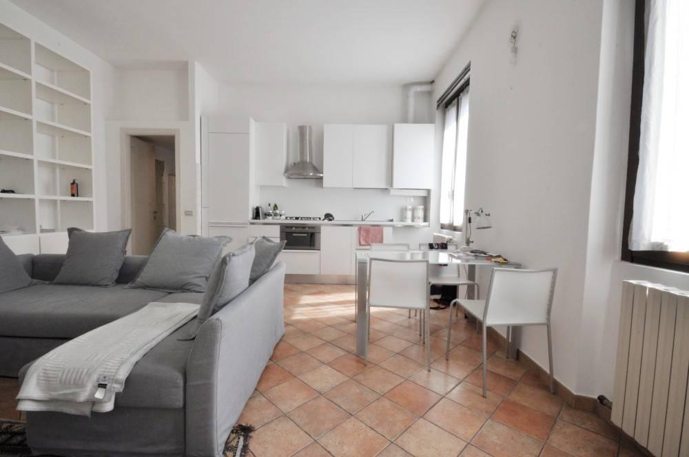 appartamento in affitto a Milano in zona Sant'Ambrogio