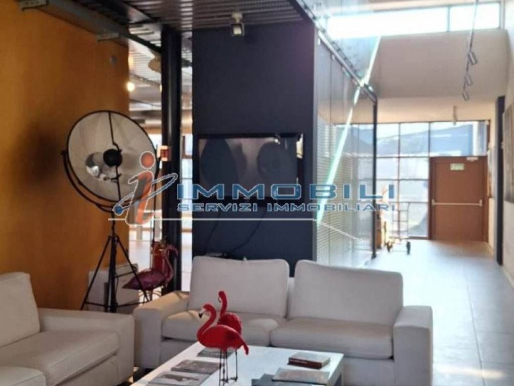intera palazzina in affitto a Milano in zona Bovisa
