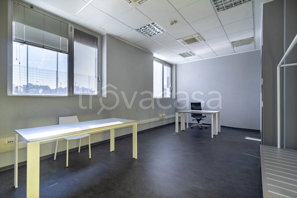 ufficio in affitto a Milano in zona Bovisa