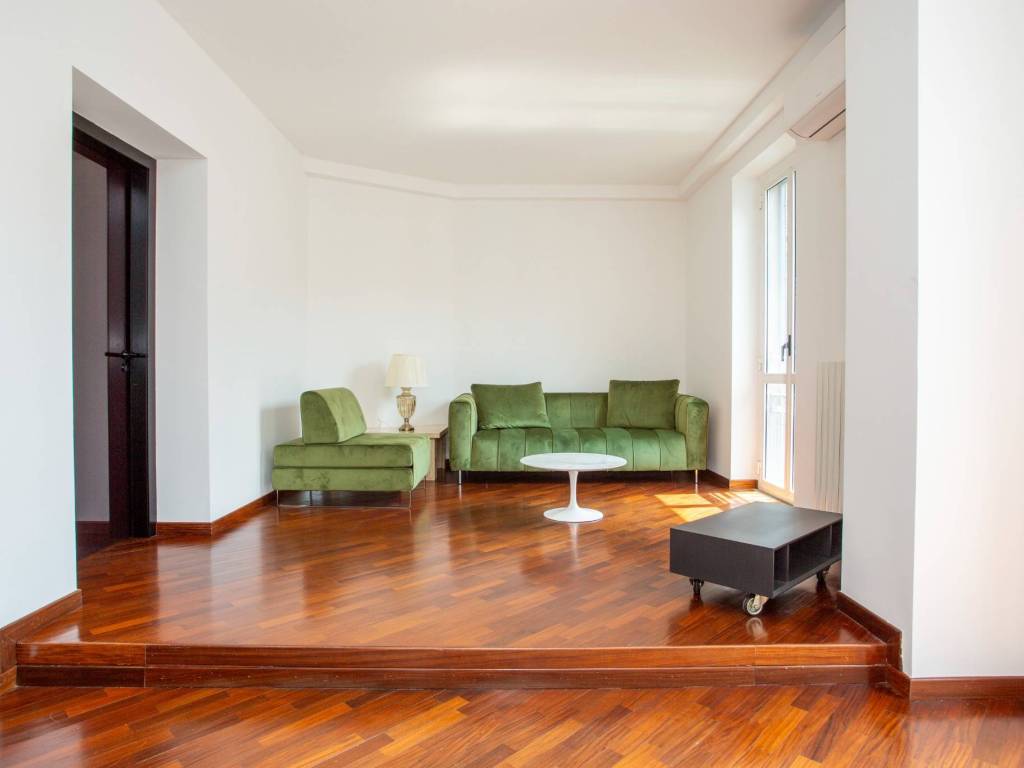 appartamento in affitto a Milano in zona Centro Direzionale