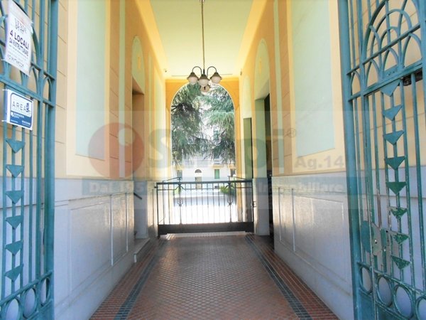 negozio in affitto a Milano in zona Ortica
