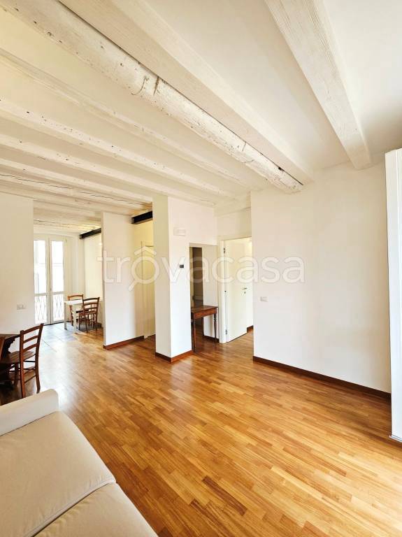 appartamento in affitto a Milano in zona Porta Nuova