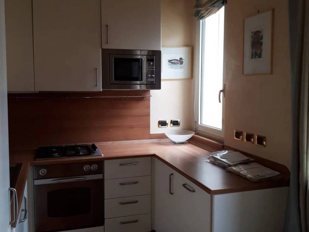 appartamento in affitto a Milano in zona Sempione