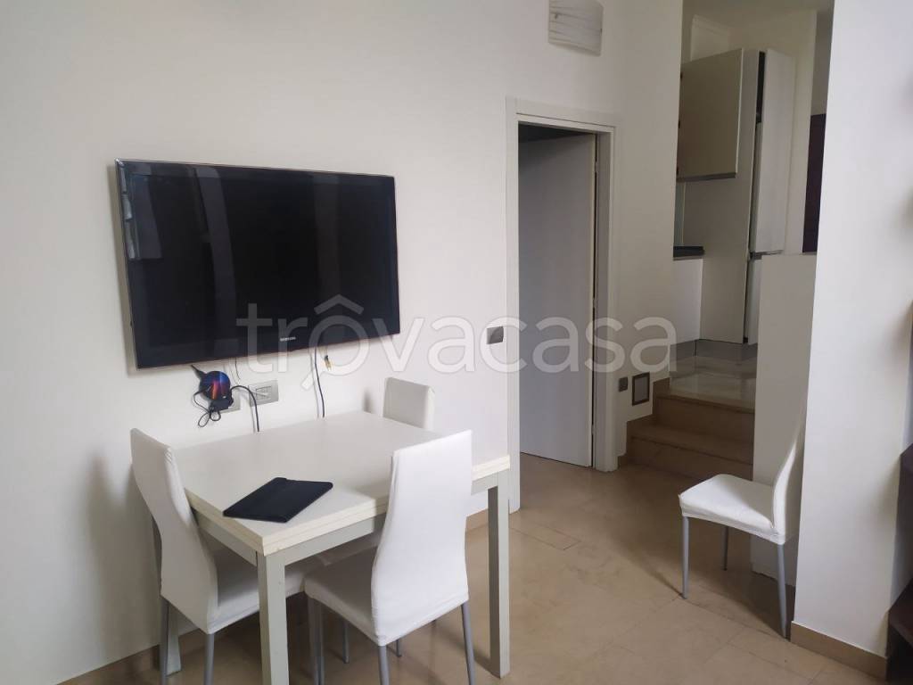 appartamento in affitto a Milano in zona Guastalla
