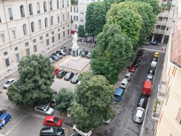 negozio in affitto a Milano