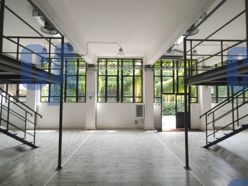 intera palazzina in affitto a Milano in zona Solari
