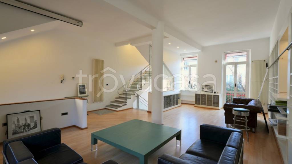 casa indipendente in affitto a Milano